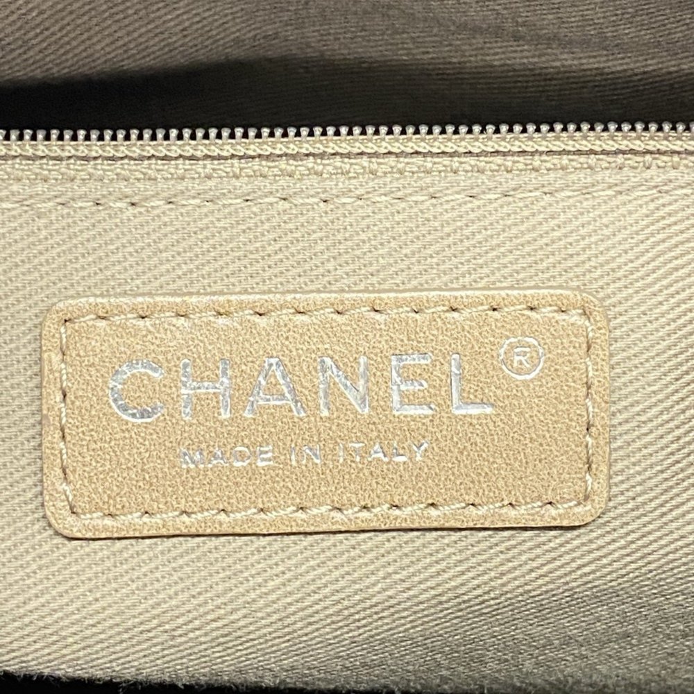 CHANEL Purple Leather Bag - Picture 5 of 12